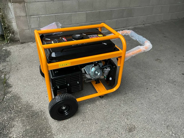 2025 jcb gnl8010pe noodstroomaggregaat - afbeelding 8 van  13