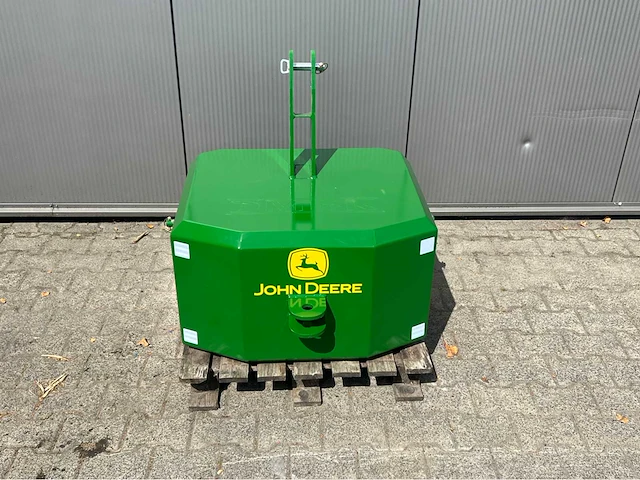 2025 john deere stalen frontgewicht - afbeelding 1 van  8