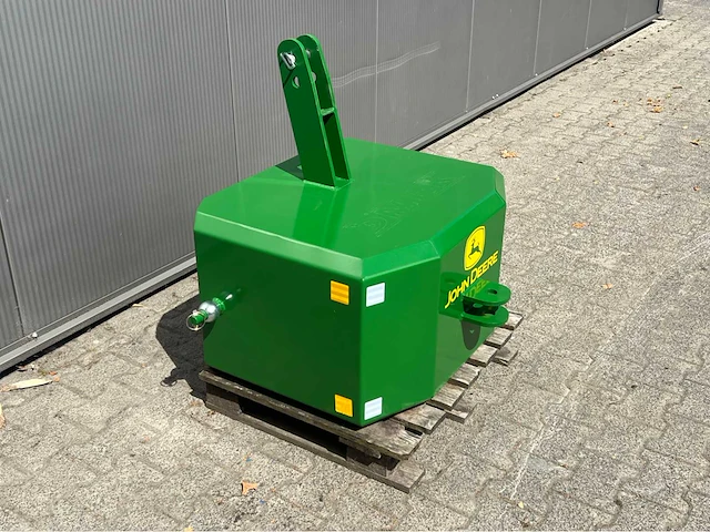2025 john deere stalen frontgewicht - afbeelding 2 van  8