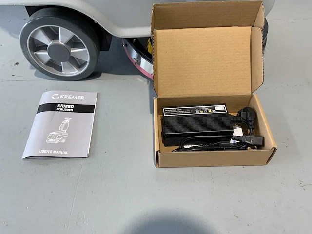 2025 kremer krm30 achterloop schrobmachine - afbeelding 4 van  13