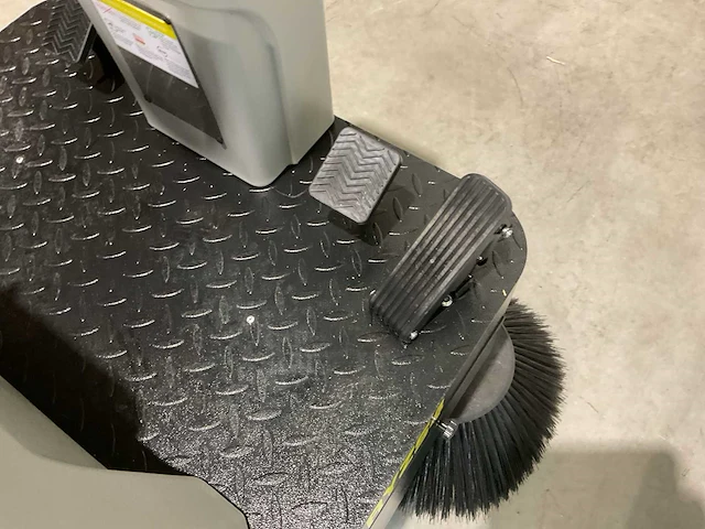 2025 kremer sweeper kryz54 zelfrijdende veegmachine - afbeelding 20 van  35