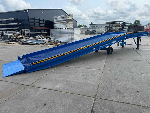 2025 laadramp 10 tons - afbeelding 1 van  18