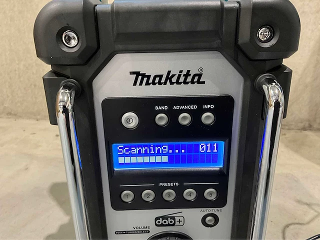 2025 makita dmr110n makita bouwradio - afbeelding 7 van  11