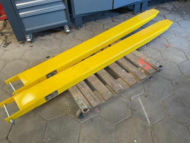 2025 mammuth fe12c18 heftruck verlenglepel set - afbeelding 1 van  4