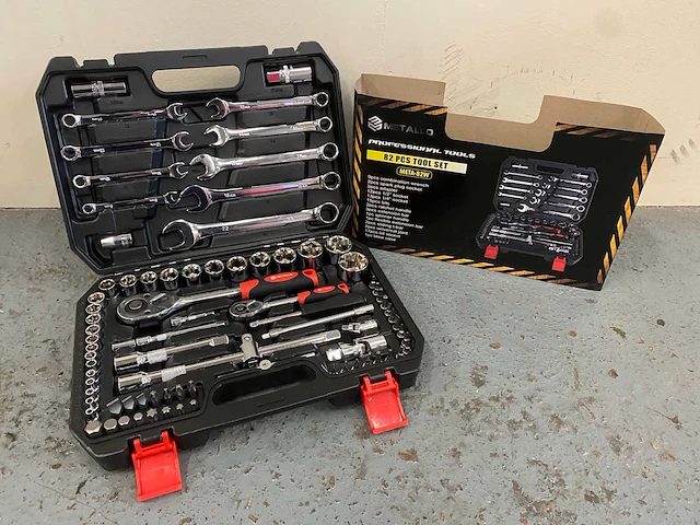 2025 metallo meta-82w gereedschapskoffer gevuld - afbeelding 1 van  6