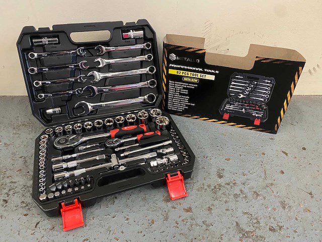 2025 metallo meta-82w gereedschapskoffer gevuld - afbeelding 1 van  6