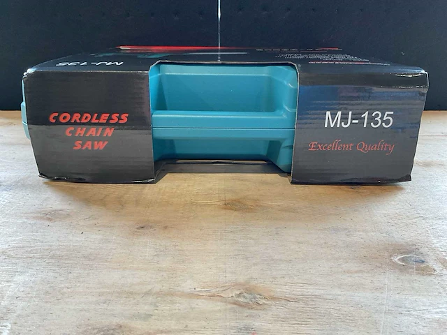 2025 midori japan mj-135 accu kettingzaag - afbeelding 2 van  5