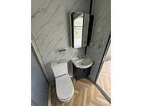 2025 mobiele woonunit / tiny house met twee slaapkamers en keuken op aanhanger - afbeelding 46 van  75