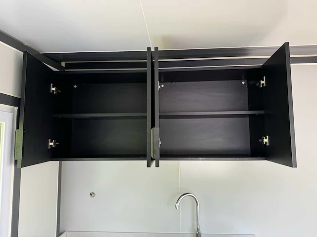 2025 mobiele woonunit / tiny house met twee slaapkamers en keuken op aanhanger - afbeelding 54 van  75