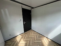2025 mobiele woonunit / tiny house met twee slaapkamers en keuken op aanhanger - afbeelding 59 van  75