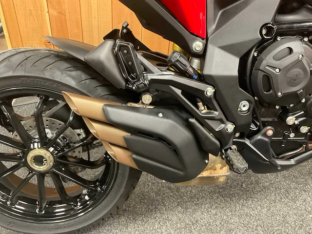 2025 mv augusta - turismo veloce 800 r - motorfiets - afbeelding 3 van  21