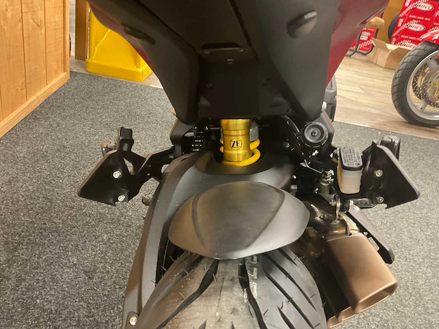 2025 mv augusta - turismo veloce 800 r - motorfiets - afbeelding 5 van  21