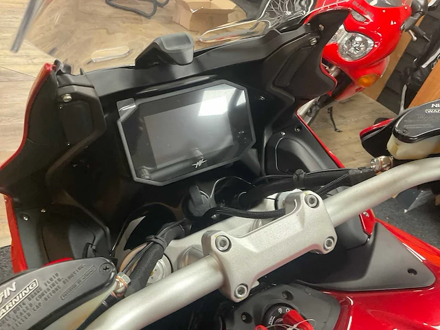 2025 mv augusta - turismo veloce 800 r - motorfiets - afbeelding 9 van  21