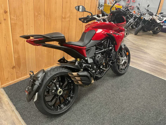 2025 mv augusta - turismo veloce 800 r - motorfiets - afbeelding 15 van  21