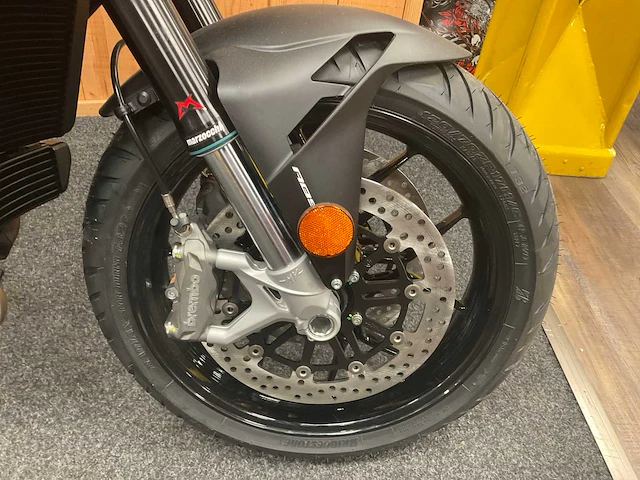 2025 mv augusta - turismo veloce 800 r - motorfiets - afbeelding 21 van  21