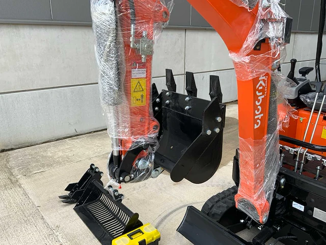 2025 powered by kubota u185 - minigraafmachine - afbeelding 13 van  59