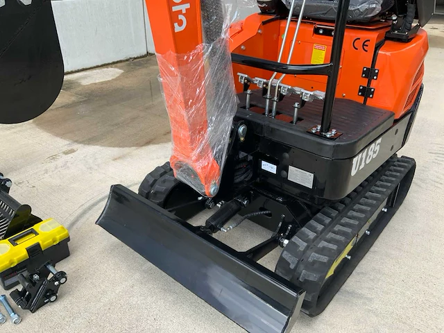 2025 powered by kubota u185 - minigraafmachine - afbeelding 15 van  59