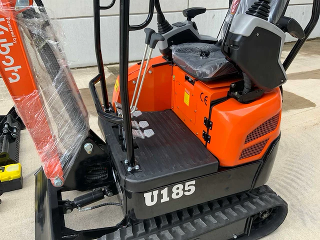 2025 powered by kubota u185 - minigraafmachine - afbeelding 19 van  59