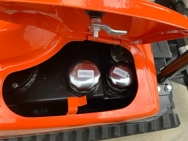 2025 powered by kubota u185 - minigraafmachine - afbeelding 28 van  59