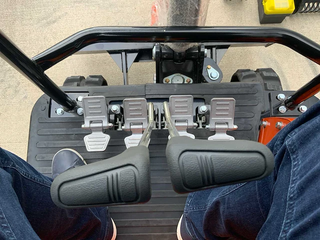 2025 powered by kubota u185 - minigraafmachine - afbeelding 33 van  59