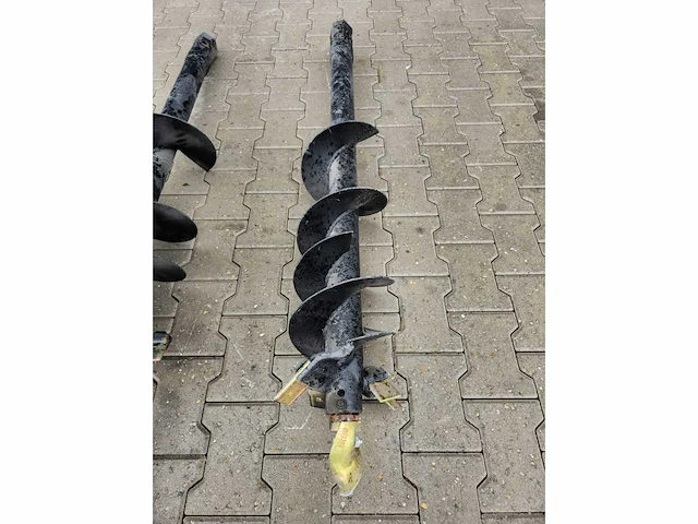 2025 rhino-cross 450/200 set hydraulische grondboren schranklader - afbeelding 6 van  15