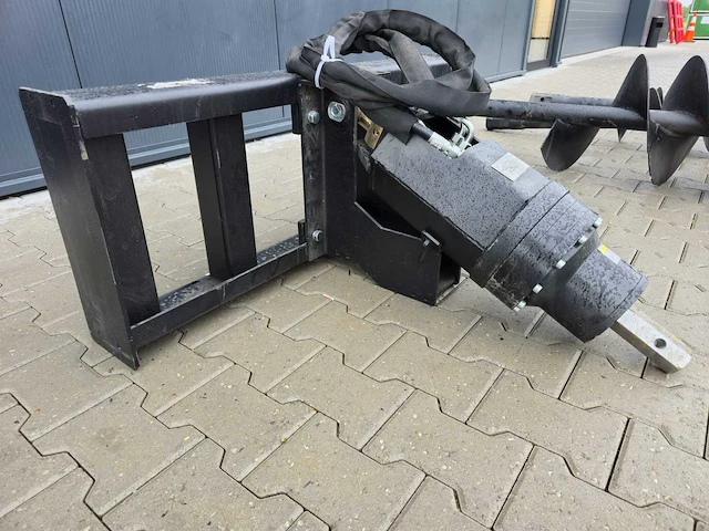 2025 rhino-cross 450/200 set hydraulische grondboren schranklader - afbeelding 13 van  15