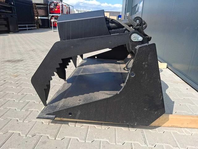 2025 rhino-cross 72 inch grapple bucket - afbeelding 2 van  12
