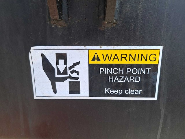 2025 rhino-cross 72 inch grapple bucket - afbeelding 11 van  12