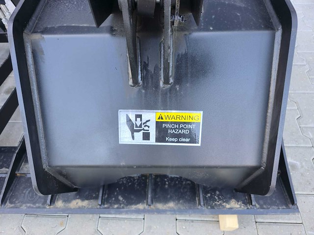 2025 rhino-cross 72 inch rock grapple bucket ten behoeve van schranklader - afbeelding 5 van  11