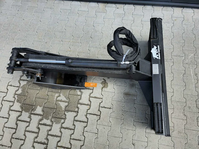 2025 rhino-cross backhoe arm graaf arm ten behoeve van schranklader - afbeelding 2 van  8