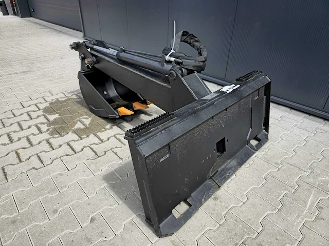 2025 rhino-cross backhoe arm graaf arm ten behoeve van schranklader - afbeelding 5 van  8