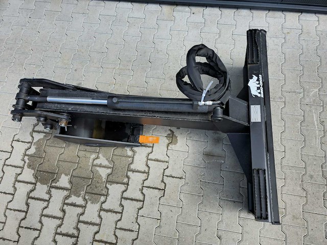 2025 rhino-cross backhoe arm graaf arm ten behoeve van schranklader - afbeelding 2 van  8