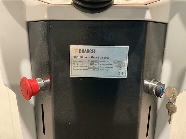 2025 rhino-cross chancee schoonmaakwagen - afbeelding 5 van  16