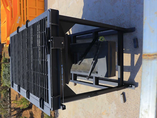 2025 rhino-cross doseerbak met transportband overig voertechniek - afbeelding 4 van  14