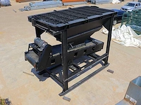 2025 rhino-cross doseerbak met transportband overig voertechniek - afbeelding 5 van  14