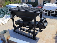 2025 rhino-cross doseerbak met transportband overig voertechniek - afbeelding 1 van  14