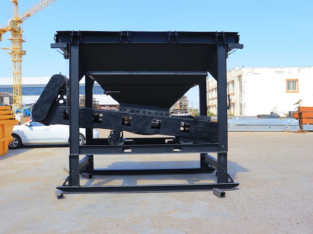 2025 rhino-cross doseerbak met transportband overig voertechniek - afbeelding 14 van  14