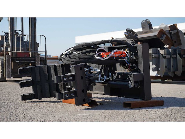 2025 rhino-cross grapple claw grijp klauw ten behoeve van schranklader - afbeelding 1 van  8