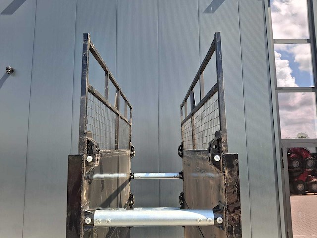 2025 rhino-cross trench shield 300x220x50cm geulscherm/graafscherm - afbeelding 16 van  17