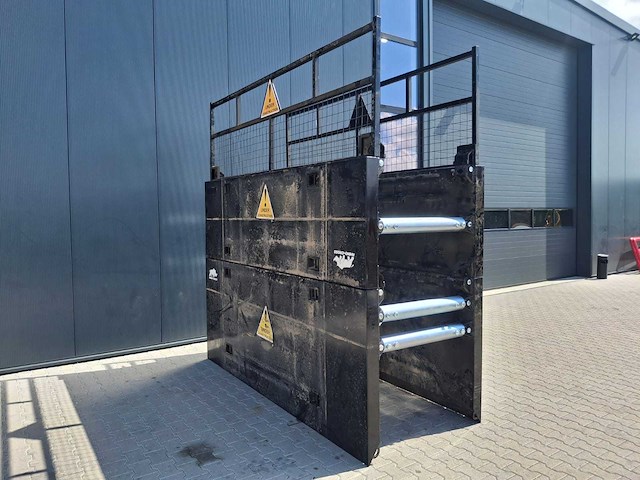 2025 rhino-cross trench shield 300x220x50cm geulscherm/graafscherm - afbeelding 3 van  17