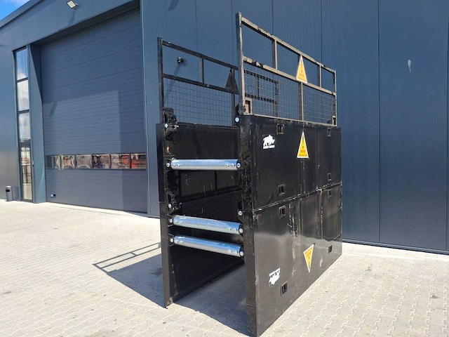 2025 rhino-cross trench shield 300x220x50cm geulscherm/graafscherm - afbeelding 1 van  17