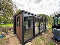 2025 rhino houses 36,5 m2 met glazen wand, 2 slaapkamers, badkamer en keuken mobiele woonunit / tiny house - afbeelding 13 van  19