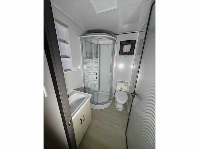 2025 rhino houses 36,5 m2 wit 2 slaapkamers, badkamer en keuken mobiele woonunit / tiny house - afbeelding 8 van  26