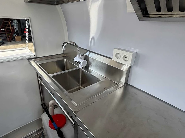2025 roundtop tune foodtruck - afbeelding 4 van  21