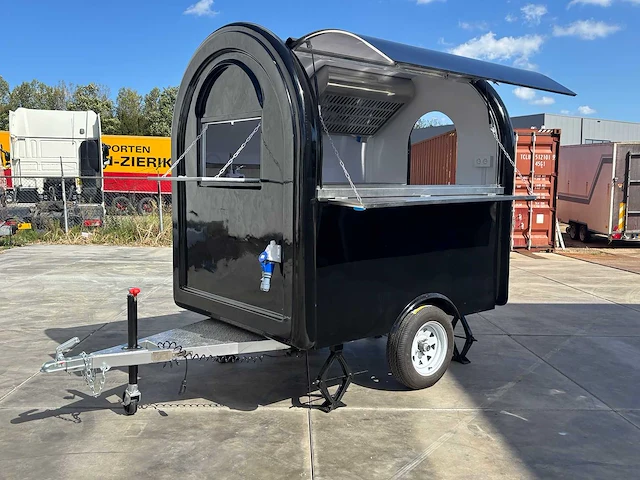 2025 roundtop tune foodtruck - afbeelding 1 van  21