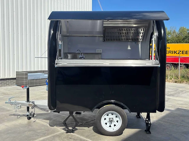 2025 roundtop tune foodtruck - afbeelding 12 van  21