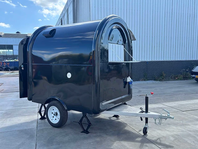 2025 roundtop tune foodtruck - afbeelding 15 van  21