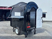 2025 roundtop tune foodtruck - afbeelding 17 van  21