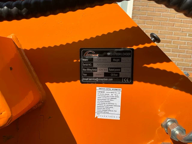 2025 skid steer loader qb480 - afbeelding 5 van  18