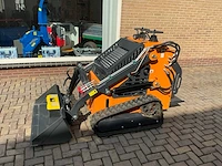 2025 skid steer loader qb480 - afbeelding 11 van  18